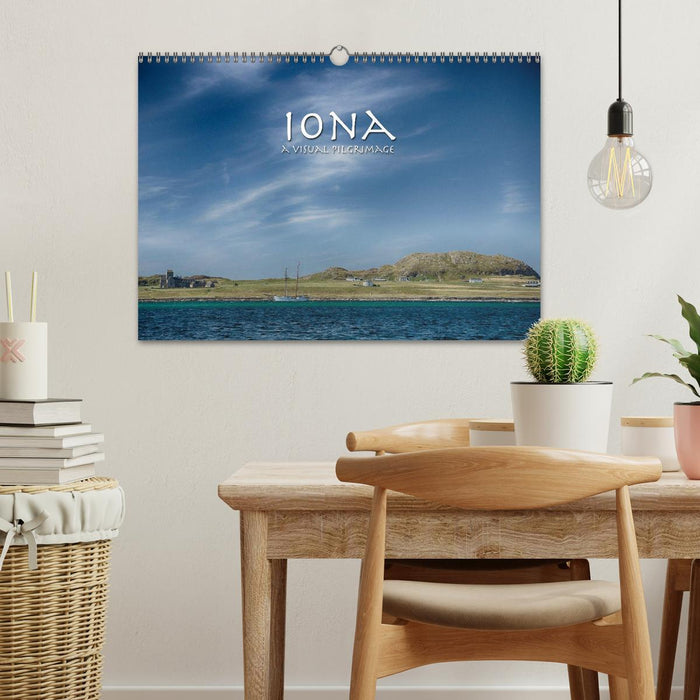 Iona - A Visual Pilgrimage (CALVENDO Monthly Calendar 2025)