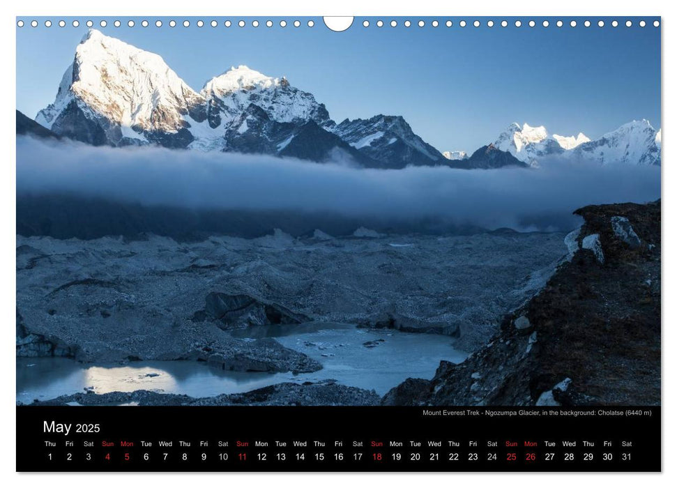 Mount Everest Trek (CALVENDO Monthly Calendar 2025)