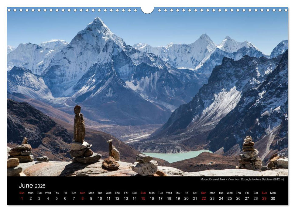 Mount Everest Trek (CALVENDO Monthly Calendar 2025)