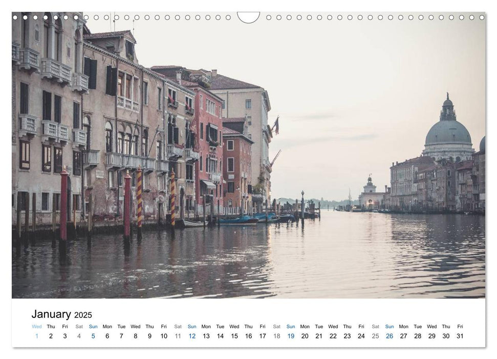 Venice - Silent views (CALVENDO Monthly Calendar 2025)