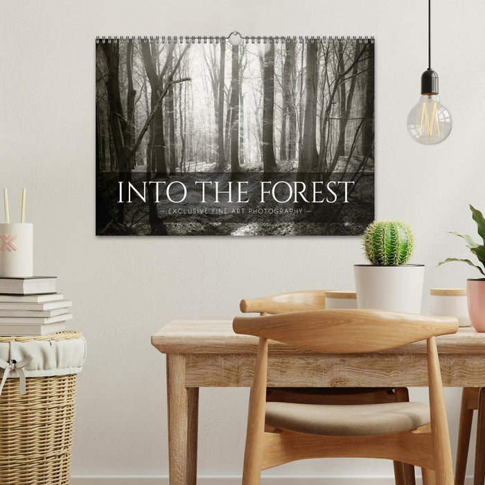 Into the Forest (CALVENDO Monthly Calendar 2025)