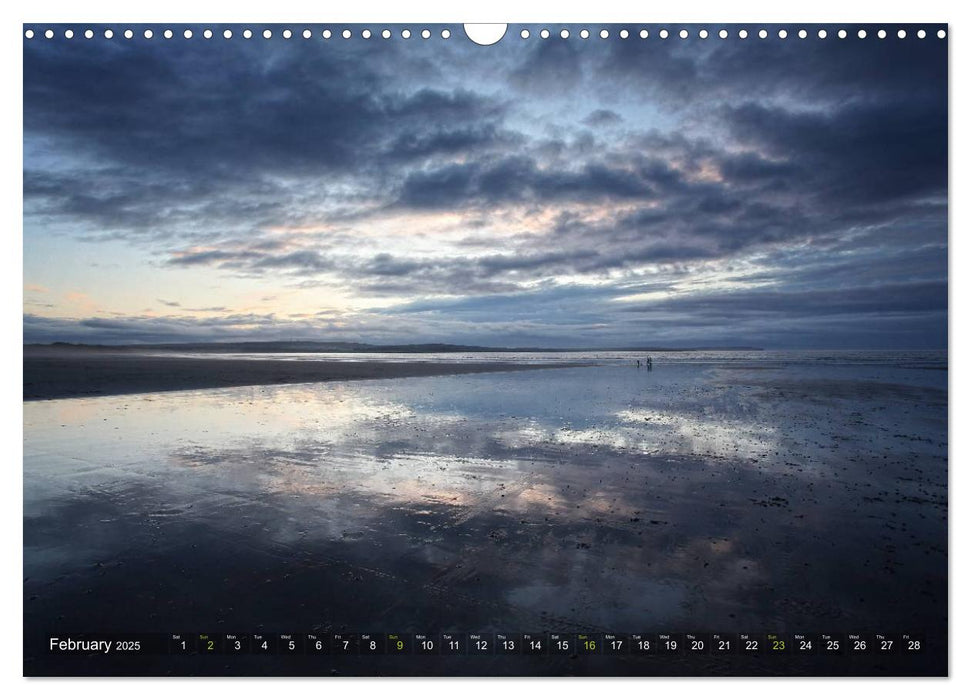 Reflections of Scotland / UK-Version (CALVENDO Monthly Calendar 2025)