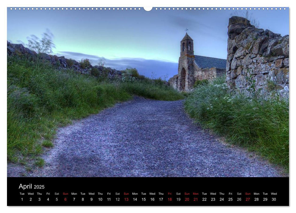 Holy Island - England / UK Version (CALVENDO Premium-Calendar 2025)