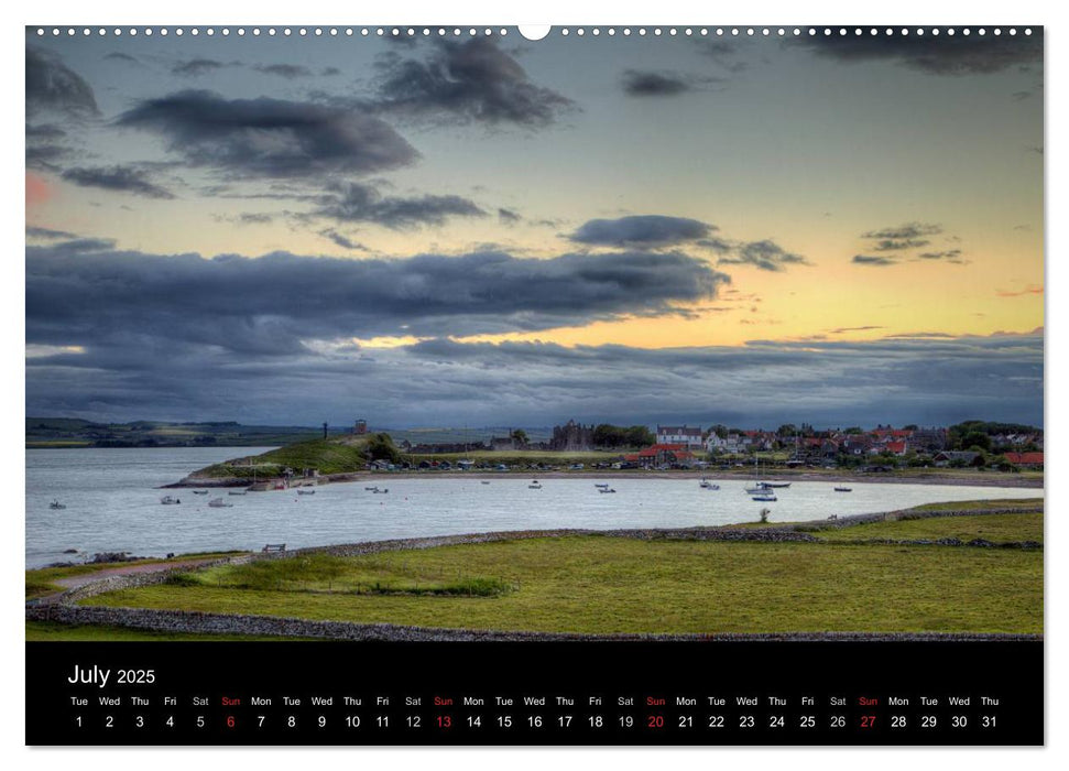 Holy Island - England / UK Version (CALVENDO Premium-Calendar 2025)