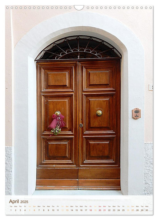 Umbrian Doorways (CALVENDO Monthly Calendar 2025)