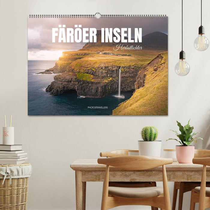 FÄRÖER INSELN - Herbstlichter (CALVENDO Wandkalender 2025)