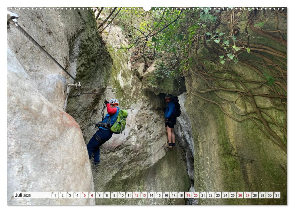 Klettersteige in Norditalien (CALVENDO Premium Wandkalender 2025)