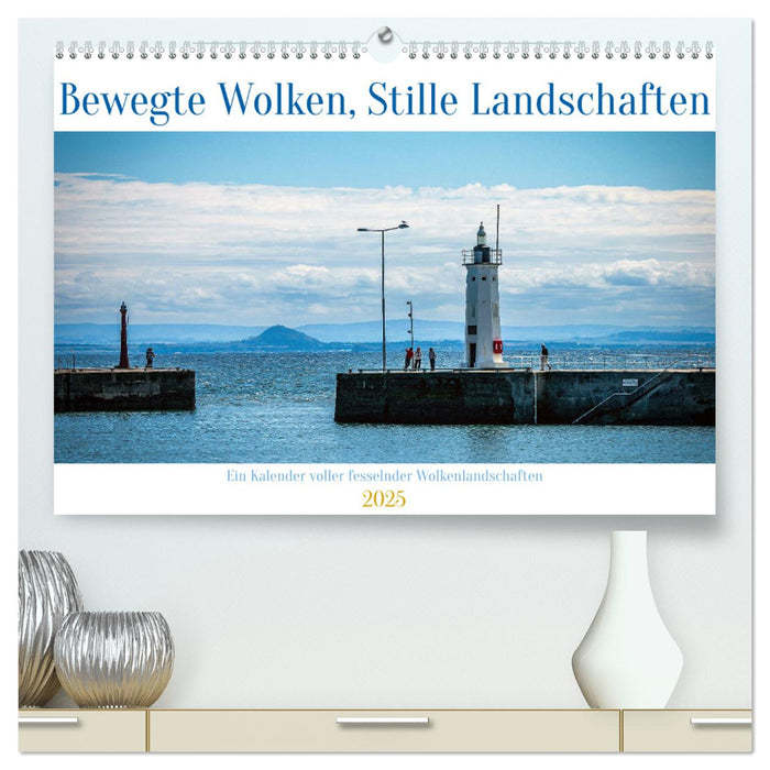 Bewegte Wolken, Stille Landschaften (CALVENDO Premium Wandkalender 2025)