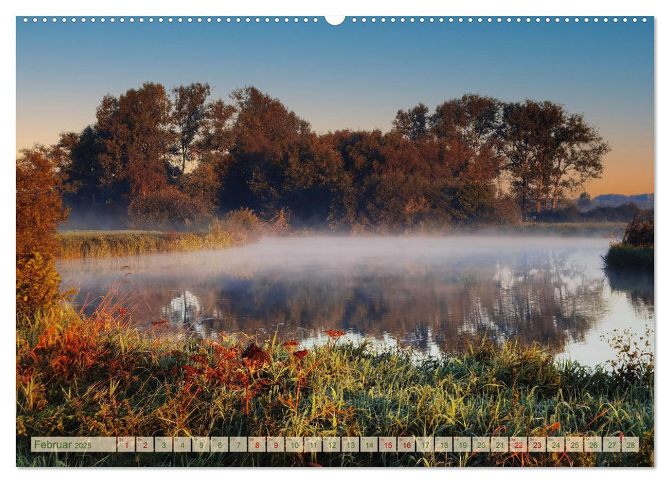 Morgenglühen & Nebelschimmer (CALVENDO Premium Wandkalender 2025)