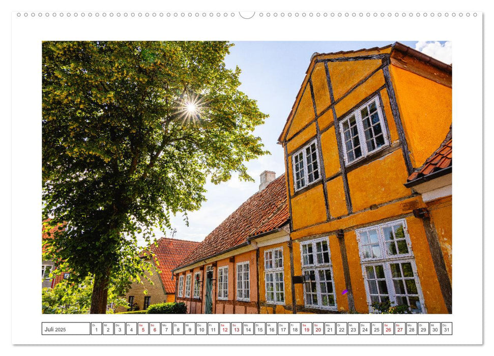 Lolland - Harmonie von Mensch und Natur (CALVENDO Premium Wandkalender 2025)