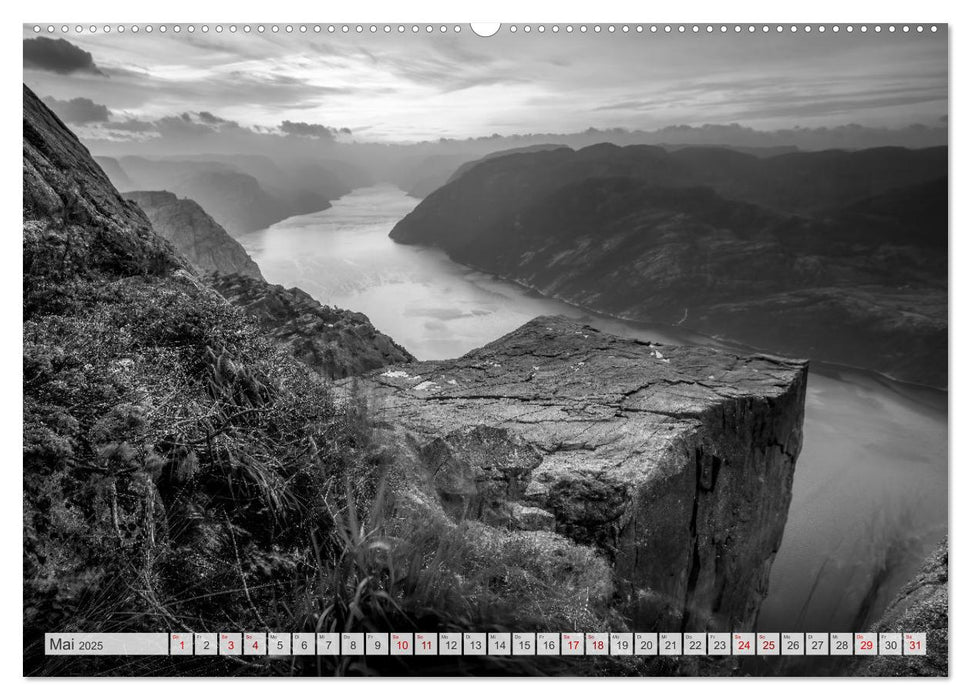 Monochrome Wonders (CALVENDO Wandkalender 2025)