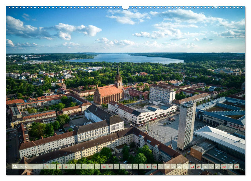 Ästehtik von oben (CALVENDO Premium Wandkalender 2025)