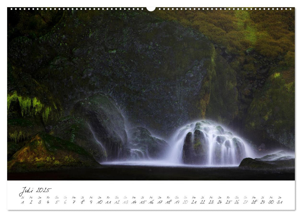 Wasserfälle klein und groß (CALVENDO Premium Wandkalender 2025)