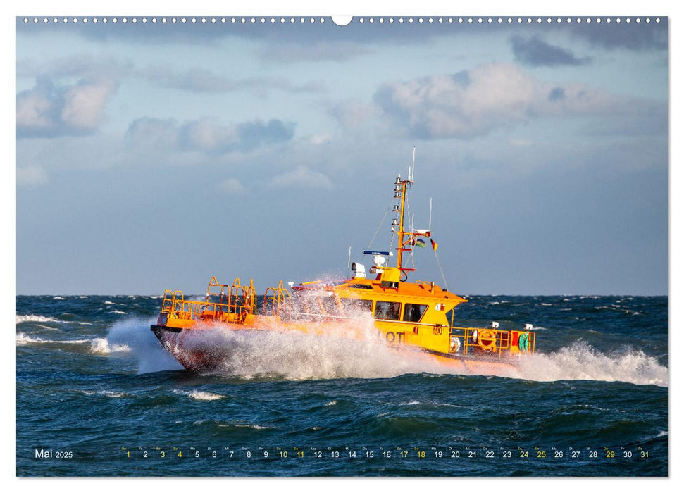 Maritime Impressionen Warnemünde (CALVENDO Wandkalender 2025)