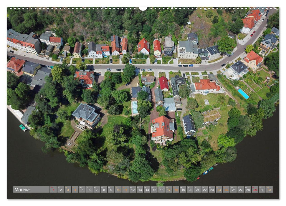 HALLE SAALE GEDROHNT 2025 (CALVENDO Wandkalender 2025)