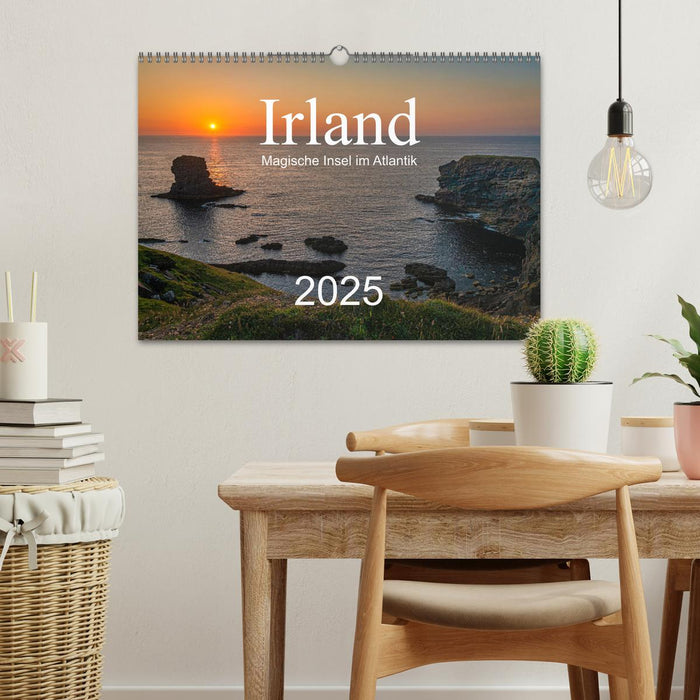 Irland - Magische Insel im Atlantik 2025 (CALVENDO Wandkalender 2025)