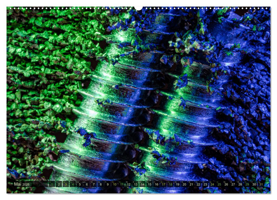 Experimentelle Makrofotografie mit Eisenpulver und Aluminiumfolie (CALVENDO Wandkalender 2025)