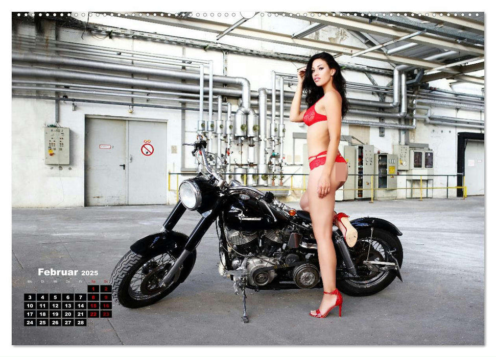 Motorräder und Sexy Girls (CALVENDO Premium Wandkalender 2025)