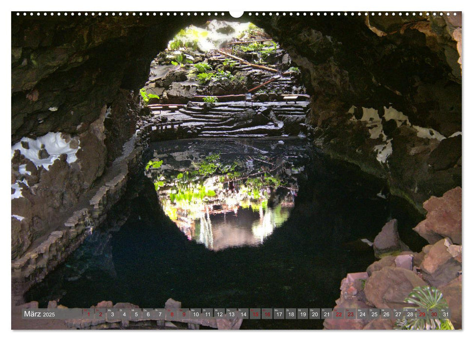 Lanzarote Aus Vulkanen geboren (CALVENDO Premium Wandkalender 2025)