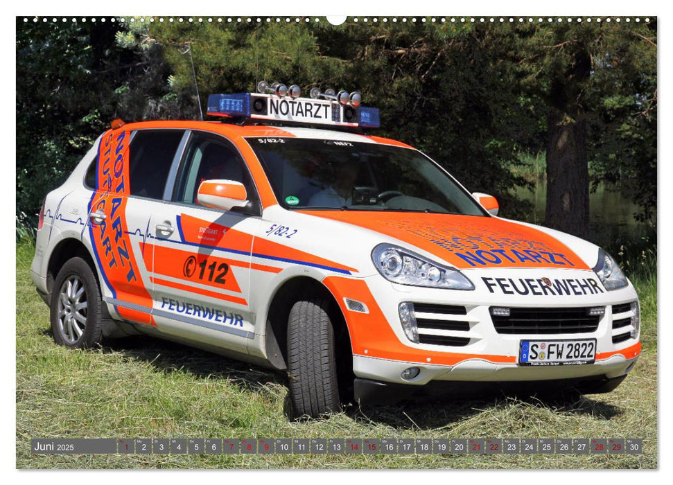 Einsatzfahrzeuge der Feuerwehr Stuttgart (CALVENDO Premium Wandkalender 2025)