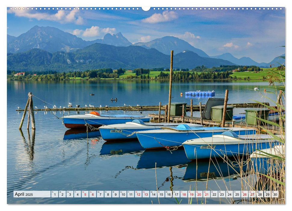 Bayerische Seenlandschaften - Natur im Einklang mit Freizeit und Kultur (CALVENDO Premium Wandkalender 2025)