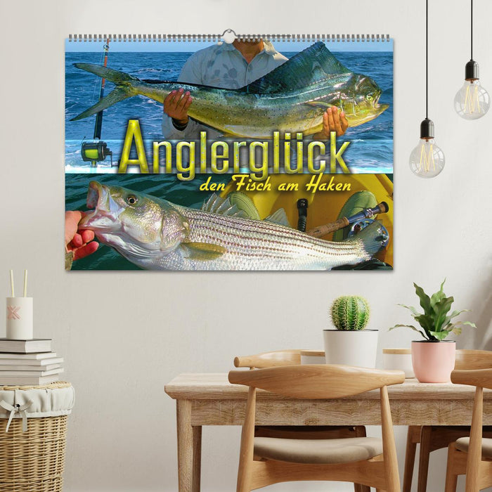 Anglerglück - den Fisch am Haken (CALVENDO Wandkalender 2025)