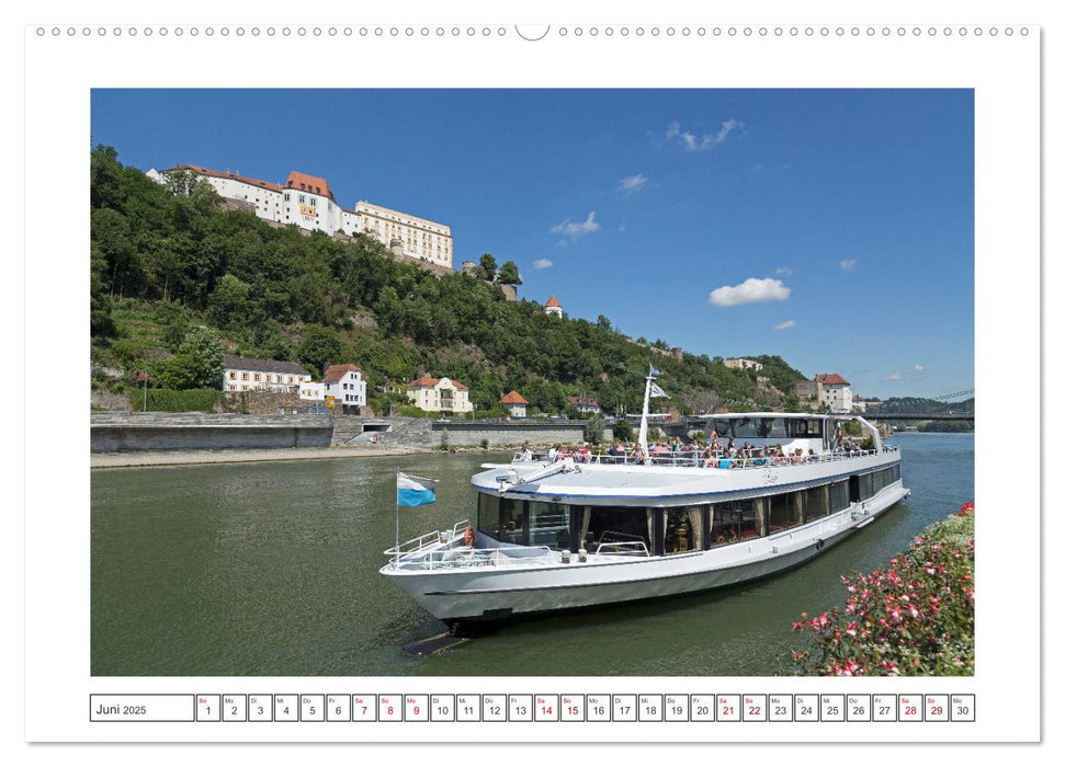 Passau - Dreiflüssestadt an Donau, Inn und Ilz (CALVENDO Premium Wandkalender 2025)