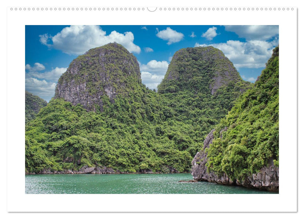 Halong-Bucht - die schönsten Inseln Vietnams (CALVENDO Premium Wandkalender 2025)