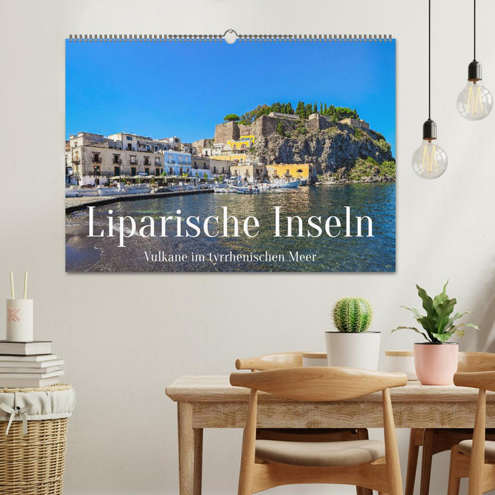 Liparische Inseln - Vulkane im Tyrrhenischen Meer (CALVENDO Wandkalender 2025)