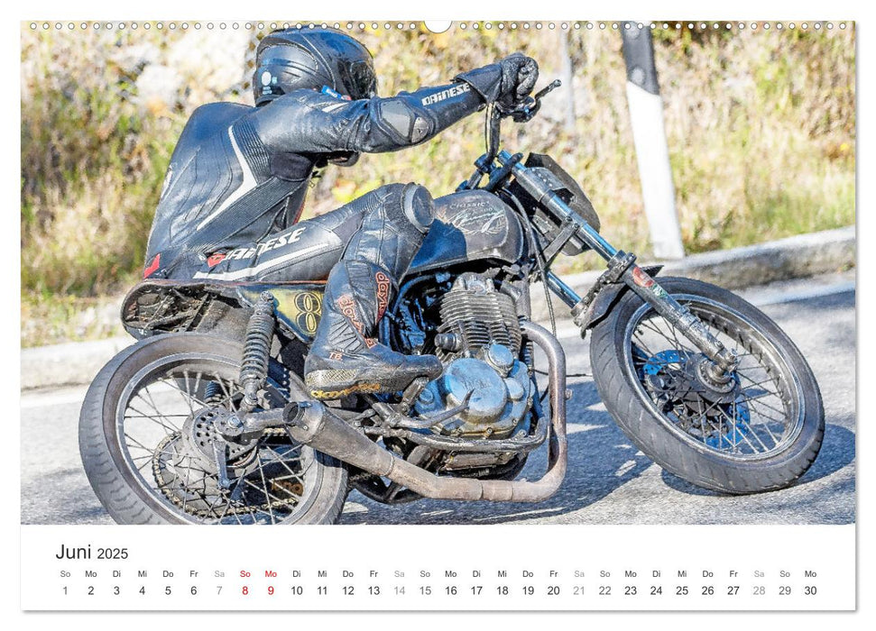 Motorräder am Jochpass (CALVENDO Premium Wandkalender 2025)