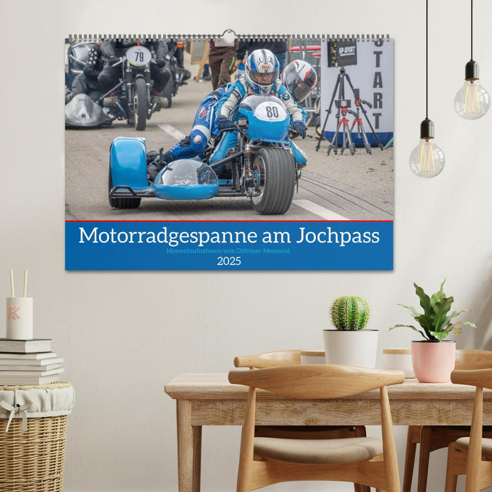 Motorradgespanne am Jochpass (CALVENDO Wandkalender 2025)