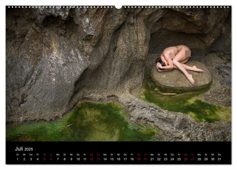 Aktfotografie auf Felsen (CALVENDO Premium Wandkalender 2025)