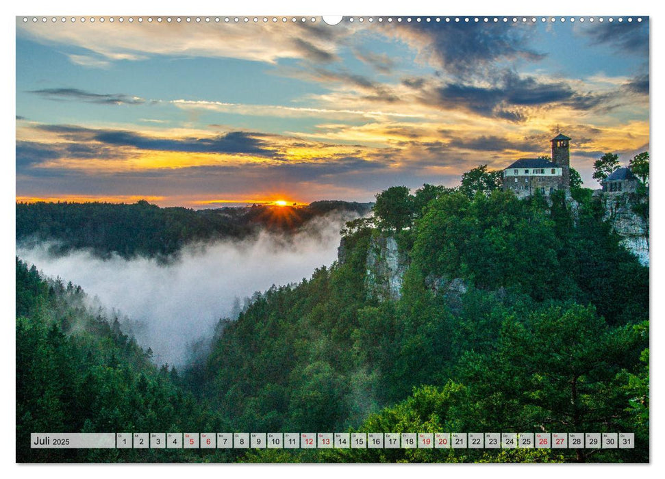 Die Burg Hohnstein im Wandel der Jahreszeiten (CALVENDO Premium Wandkalender 2025)