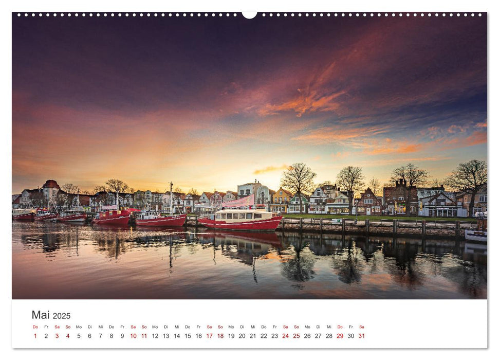 Warnemünde by Olaf Rehmert (CALVENDO Premium Wandkalender 2025)