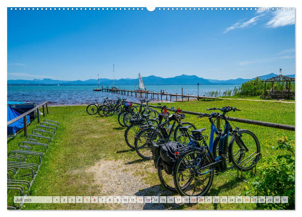 Der Chiemsee - Mit dem Rad im Bayerischen Alpenvorland (CALVENDO Premium Wandkalender 2025)