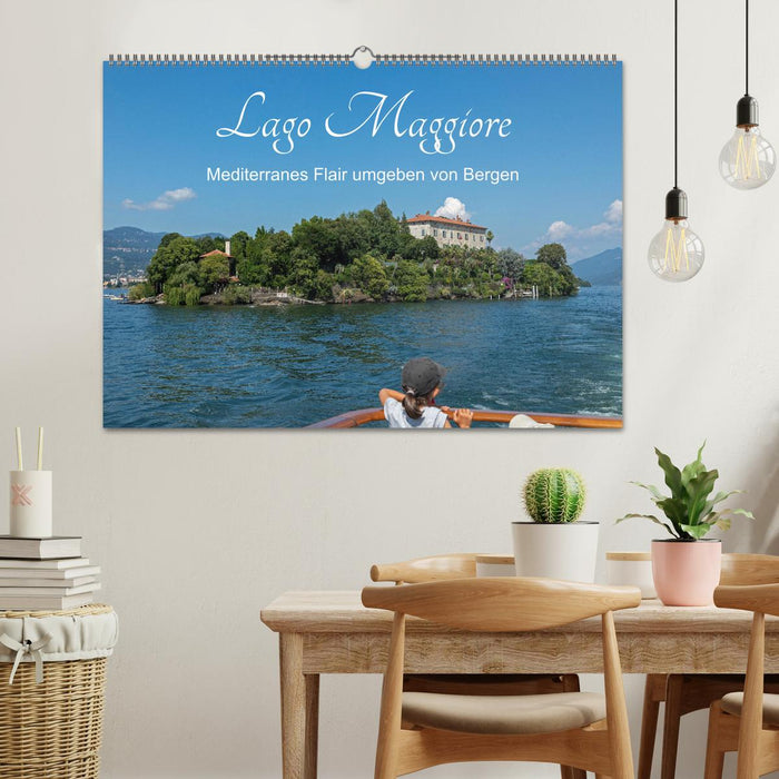 Lago Maggiore - Mediterranes Flair umgeben von Bergen (CALVENDO Wandkalender 2025)