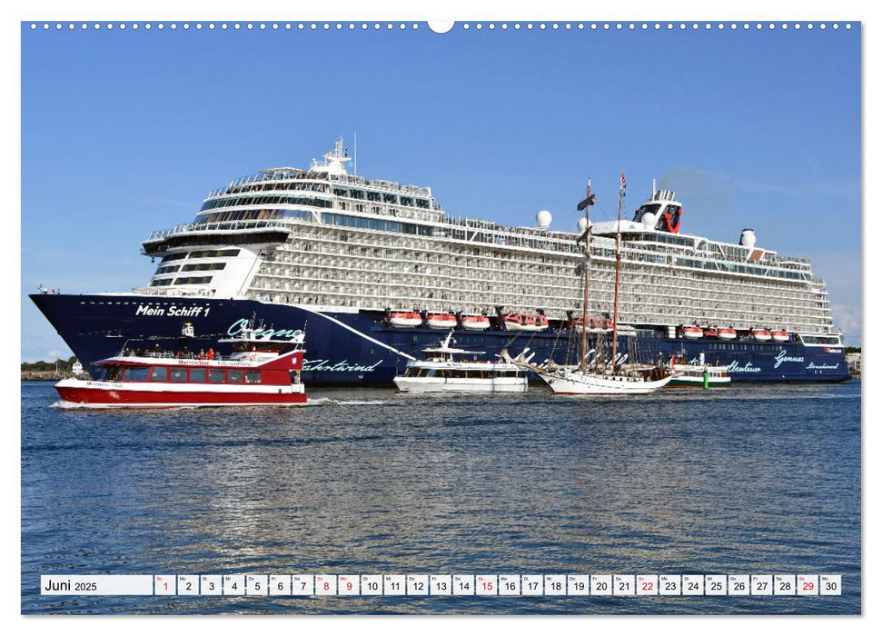 KREUZLINER im Ostseebad Warnemünde (CALVENDO Premium Wandkalender 2025)