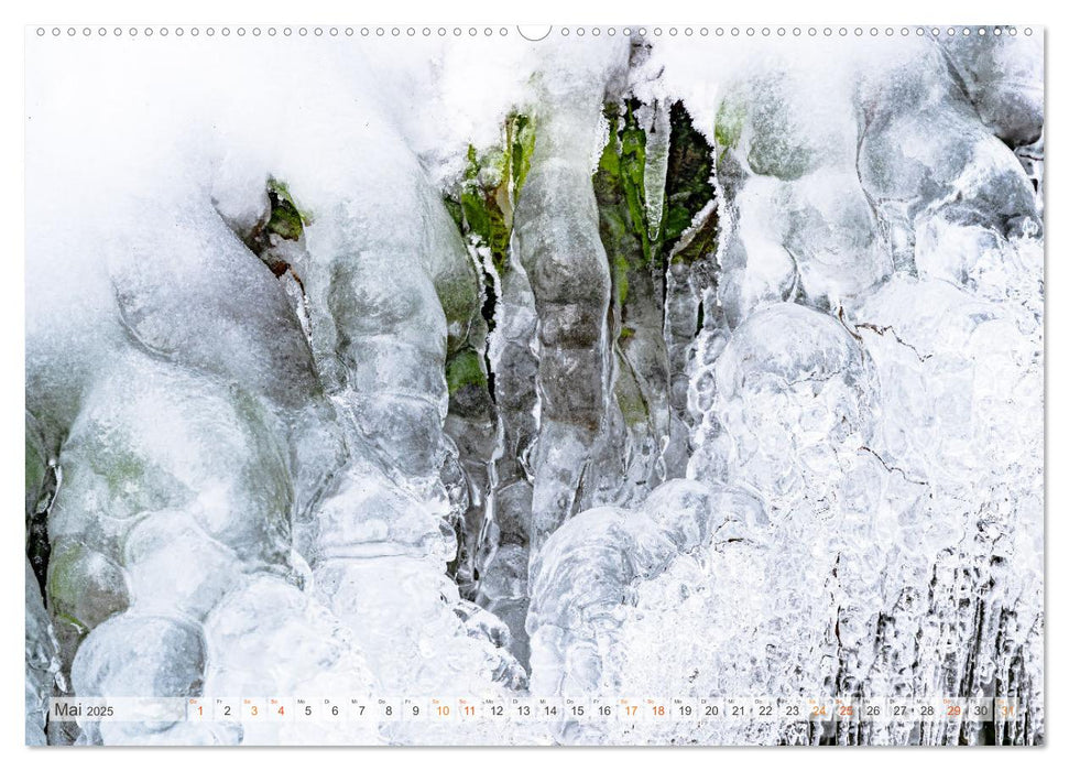 Eisige Strukturen fotografiert am Uracher und Gütersteiner Wasserfall (CALVENDO Premium Wandkalender 2025)