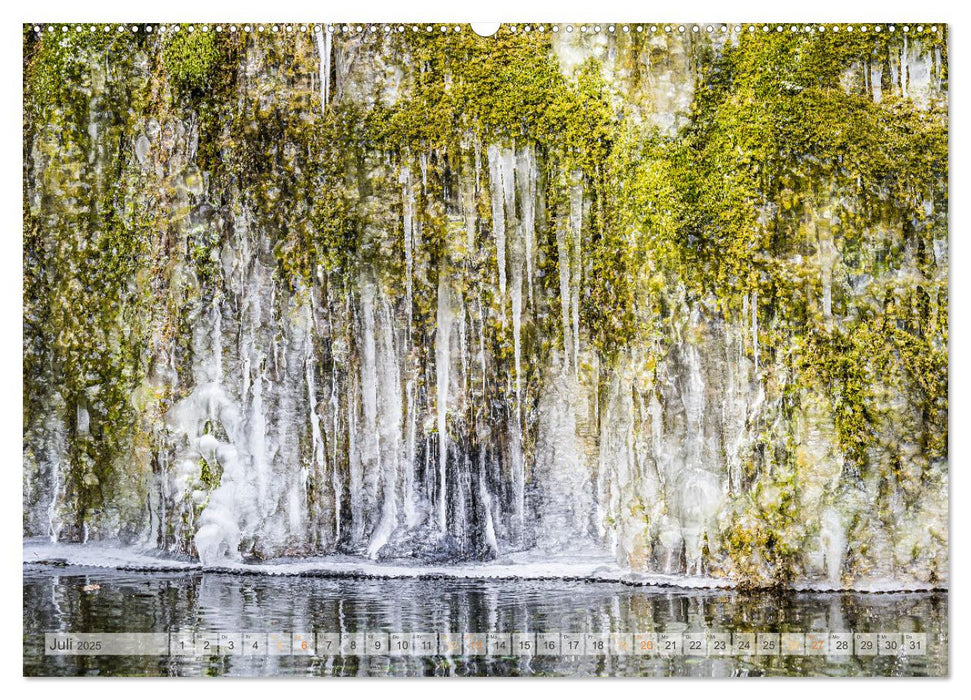 Eisige Strukturen fotografiert am Uracher und Gütersteiner Wasserfall (CALVENDO Premium Wandkalender 2025)