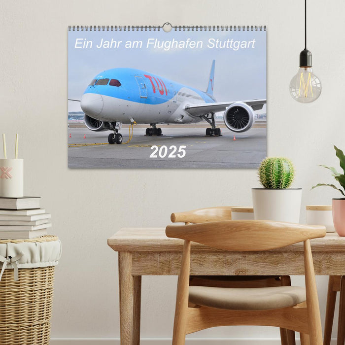 Ein Jahr am Flughafen Stuttgart (CALVENDO Wandkalender 2025)