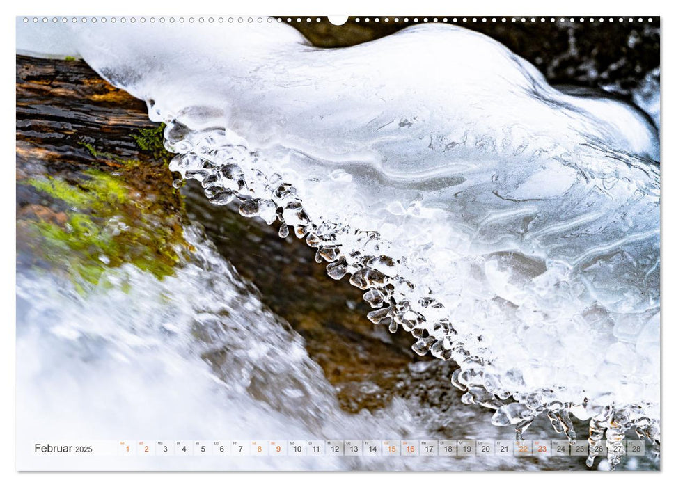 Eisige Strukturen fotografiert am Uracher und Gütersteiner Wasserfall (CALVENDO Wandkalender 2025)