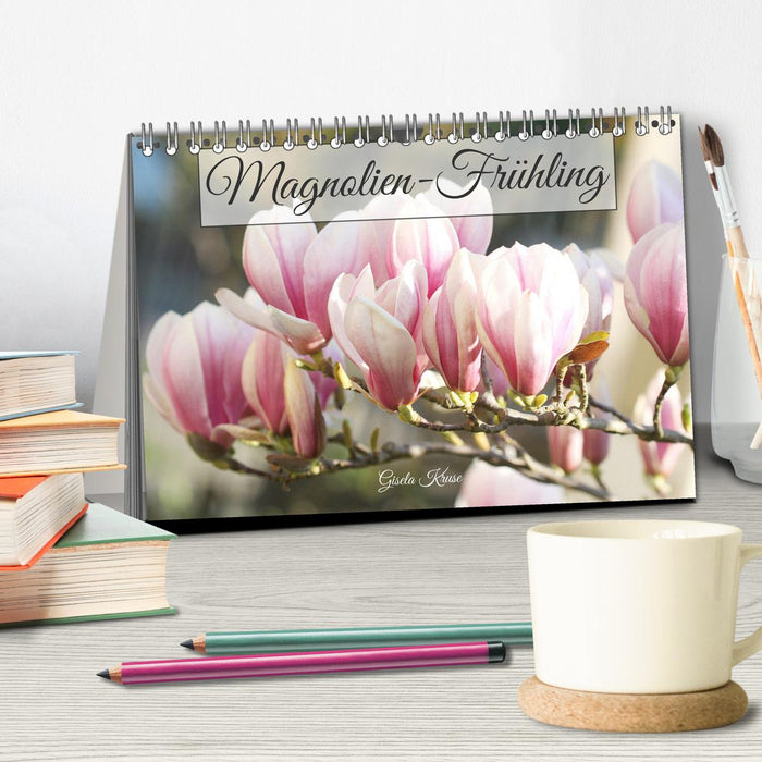 Magnolien-Frühling (CALVENDO Wandkalender 2025)