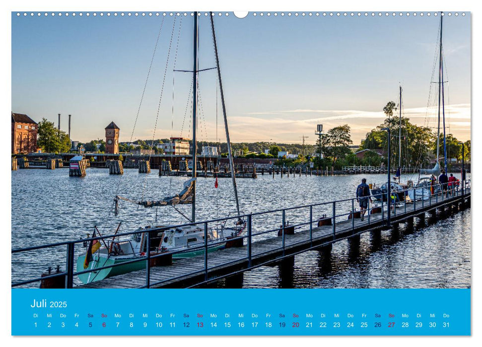 An der Kieler Förde (CALVENDO Premium Wandkalender 2025)