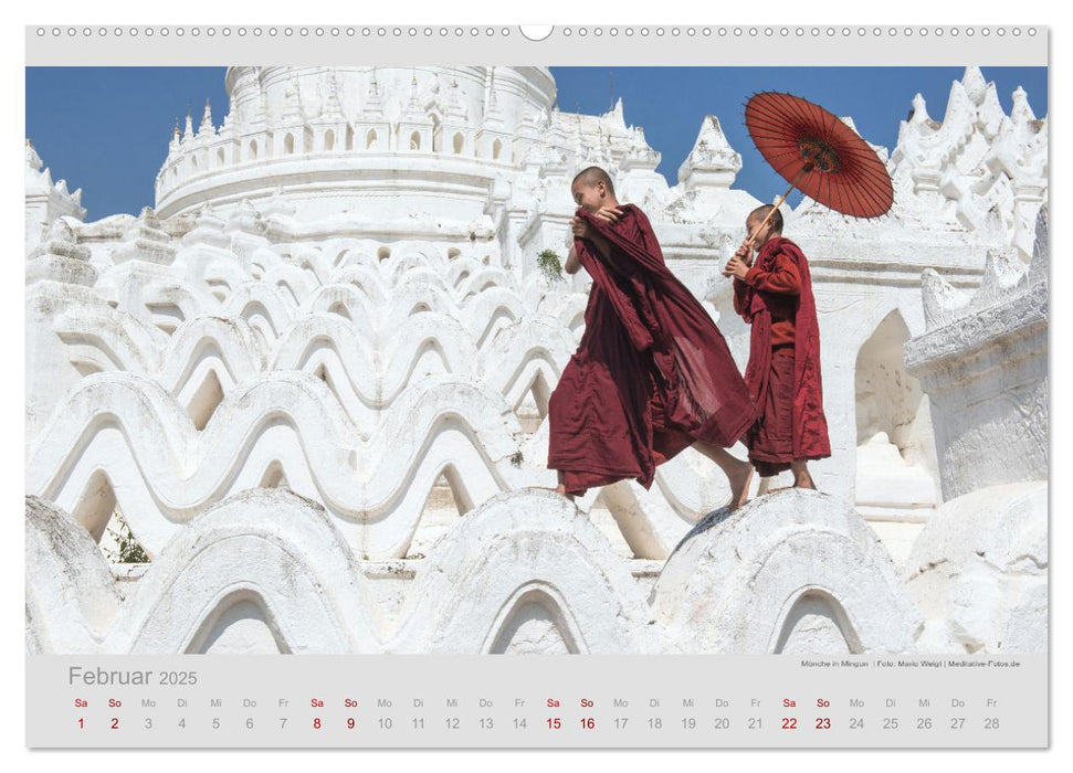 MYANMAR - Im goldenen Land (CALVENDO Premium Wandkalender 2025)