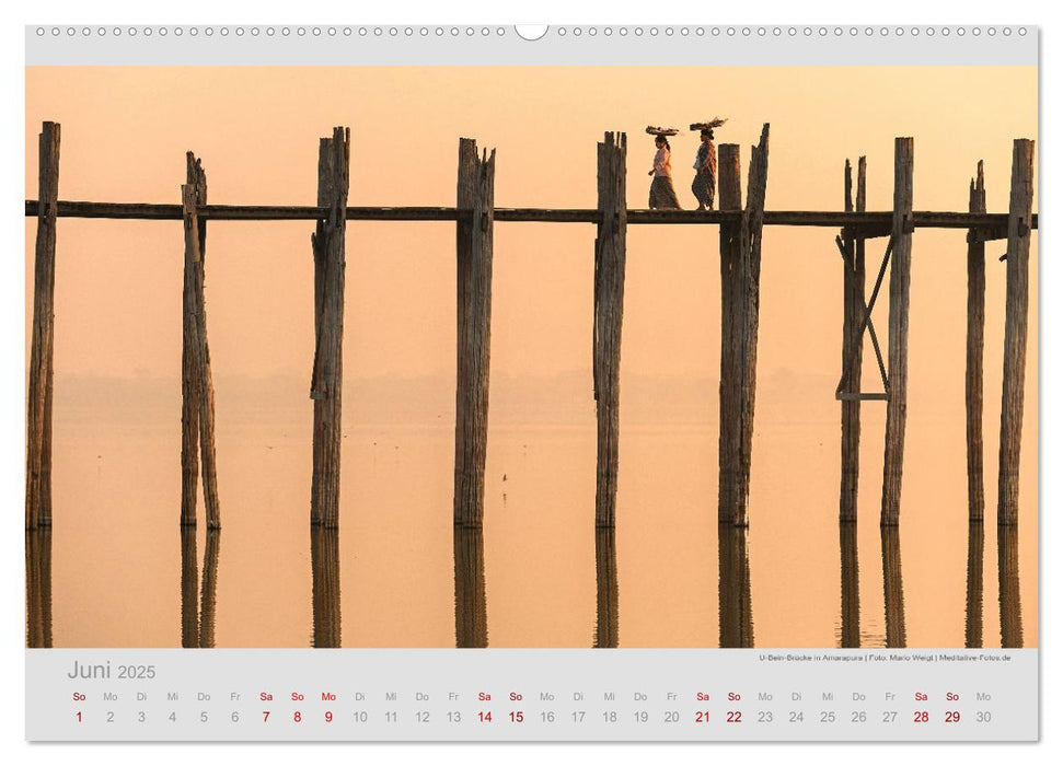 MYANMAR - Im goldenen Land (CALVENDO Premium Wandkalender 2025)