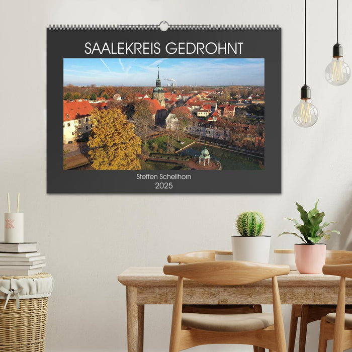 SAALEKREIS GEDROHNT (CALVENDO Wandkalender 2025)