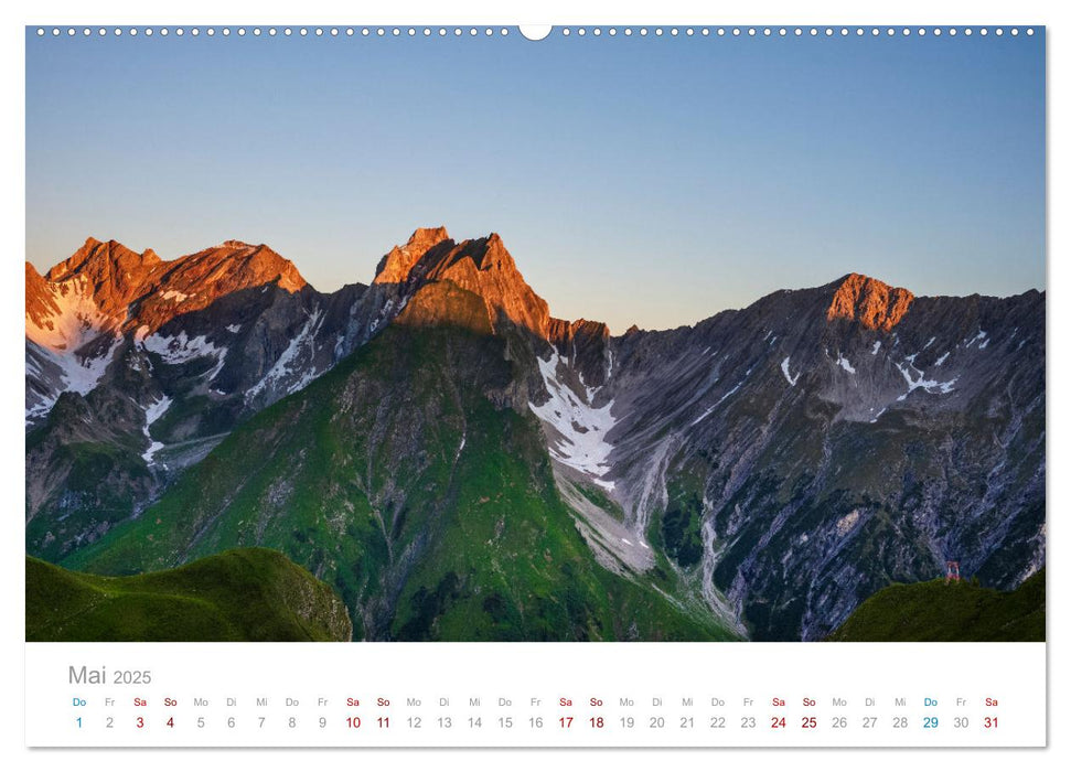 Die Alpen - Wandern durch die schönste Bergregion Europas. (CALVENDO Wandkalender 2025)