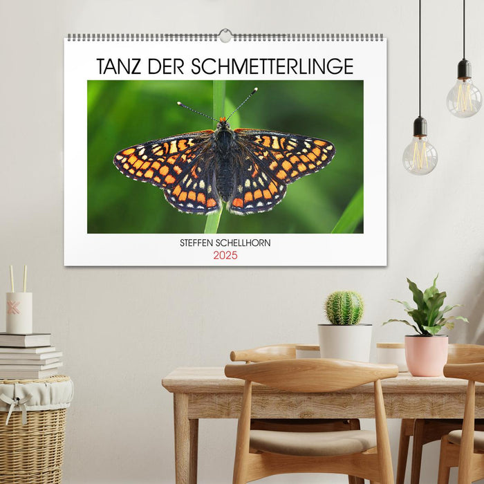 TANZ DER SCHMETTERLINGE (CALVENDO Wandkalender 2025)