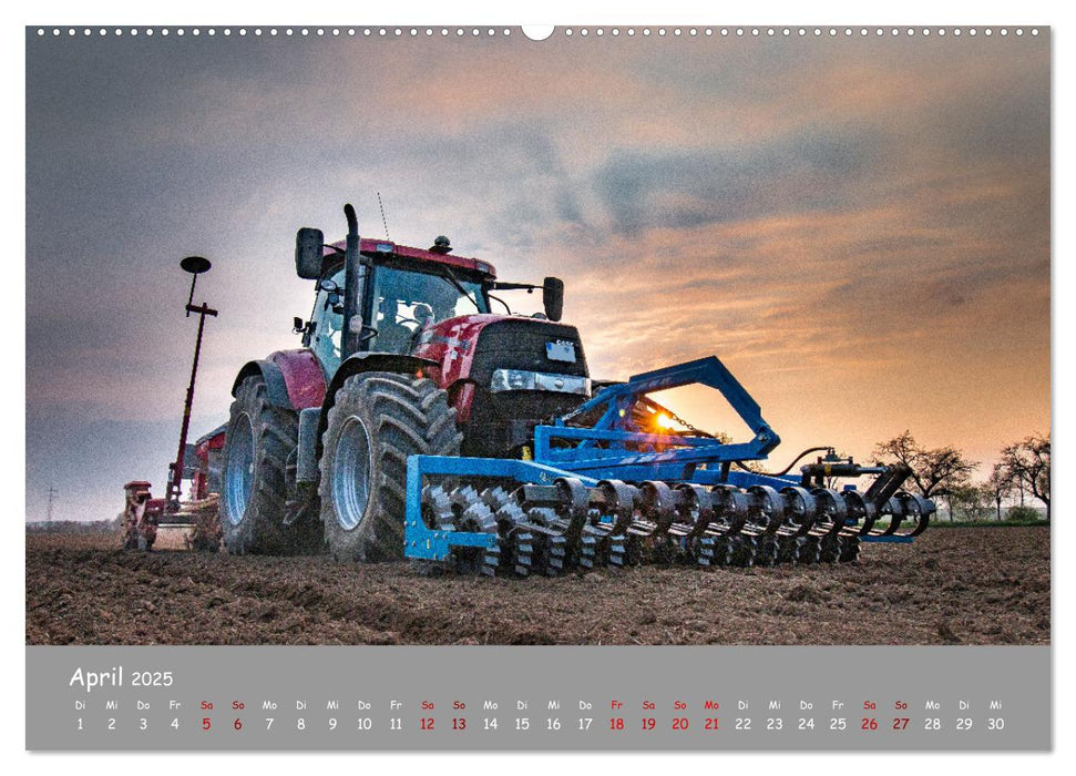 Landtechnik im Einsatz (CALVENDO Premium Wandkalender 2025)