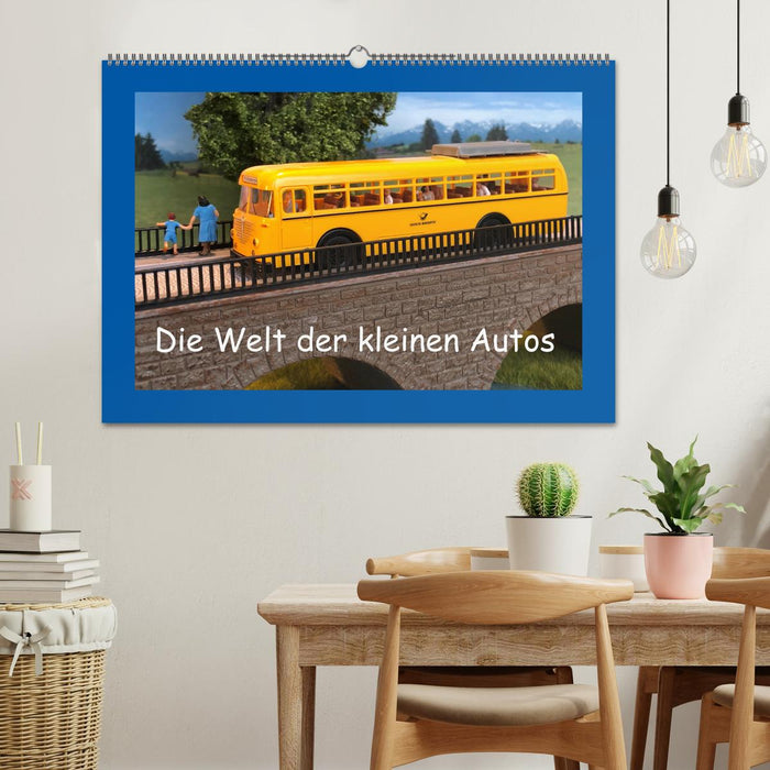 Die Welt der kleinen Autos (CALVENDO Wandkalender 2025)